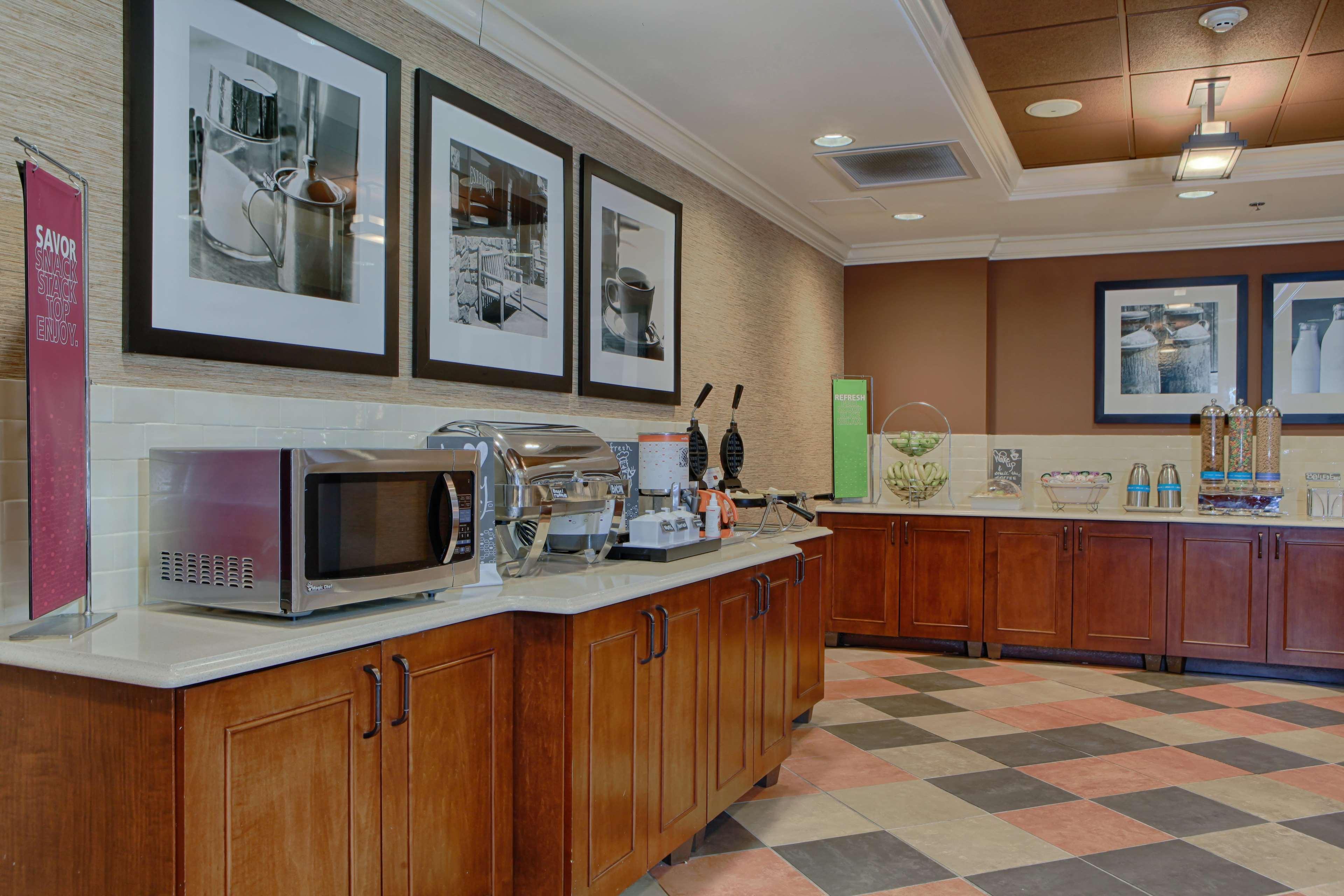 Hampton Inn Atlanta-Canton Zewnętrze zdjęcie