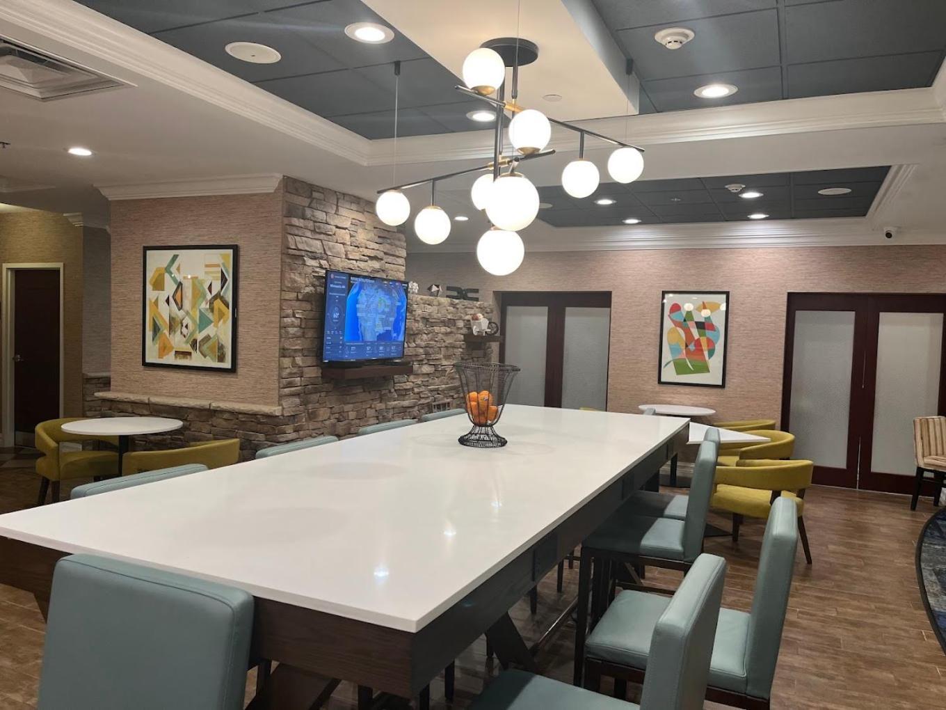 Hampton Inn Atlanta-Canton Zewnętrze zdjęcie